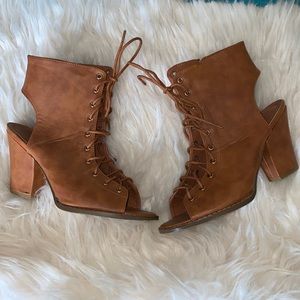 Very comfortable stylish sandal boots